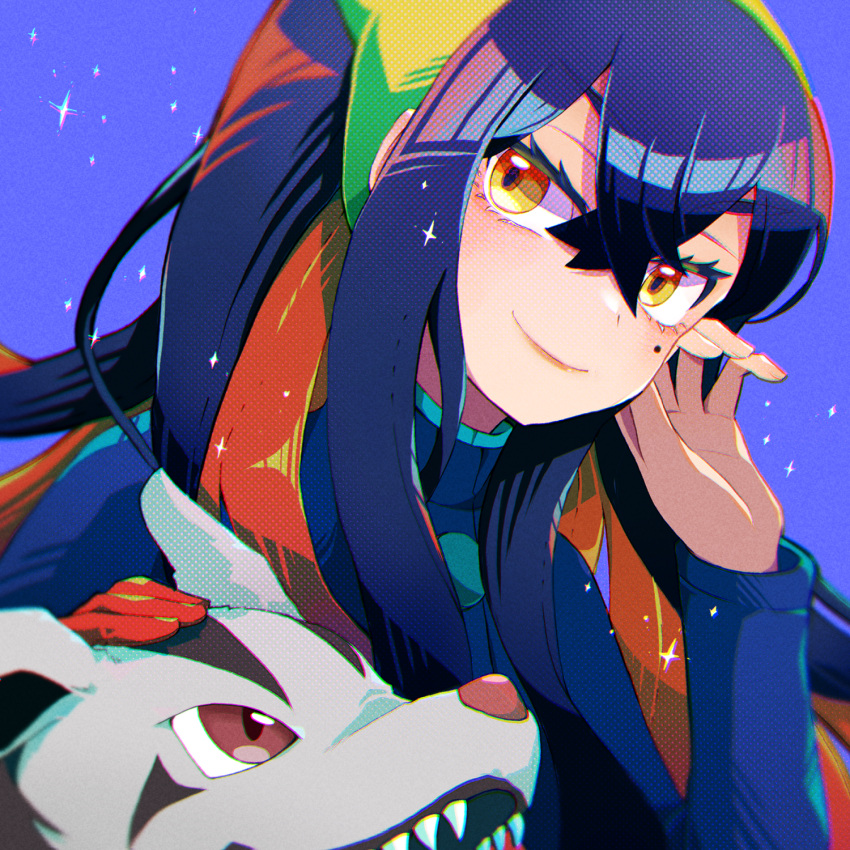 1girl black_hair blue_jacket buttons carmine_(pokemon) closed_mouth commentary_request crossed_bangs eyelashes hair_between_eyes hairband hand_up highres jacket long_hair long_sleeves mightyena mole mole_under_eye pokemon pokemon_(creature) pokemon_(game) pokemon_sv purple_background sidelocks smile sparkle stray0641071225 yellow_eyes