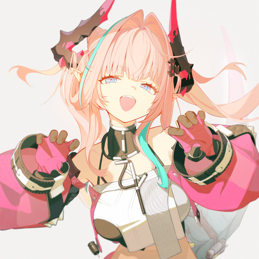 >_< 1girl absurdres arknights arknights:_endfield black_gloves black_horns blue_eyes blue_hair breasts chi_sang_ye_de_miao chinese_commentary commentary_request gloves highres horns large_breasts long_hair looking_at_viewer multicolored_hair open_mouth pink_gloves pink_hair pink_horns simple_background solo standing tail white_background yvonne_(arknights)