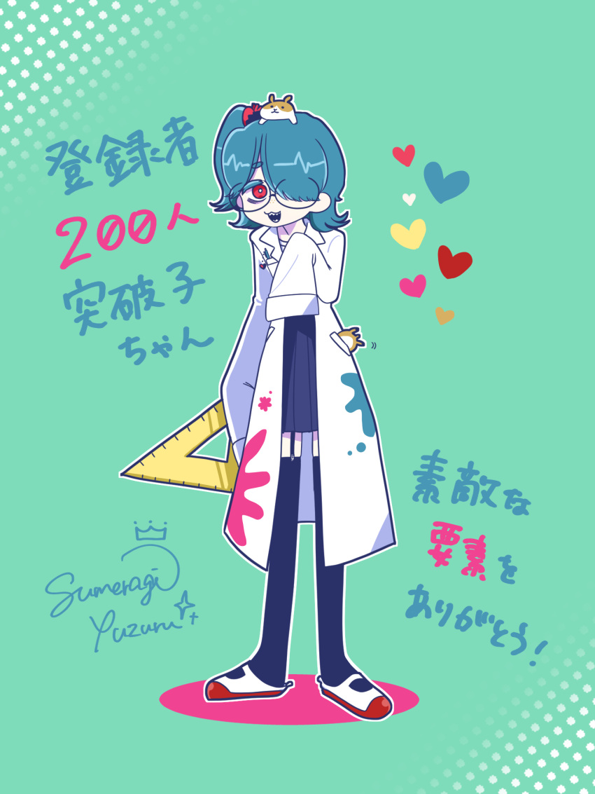 1girl :3 animal animal_in_clothes artist_name blue_hair commentary_request garter_straps glasses green_background hair_over_eyes hamster_on_head highres holding hunched_over lab_coat long_bangs looking_at_viewer object_in_pocket original paint_splatter pen_in_pocket pocket red_eyes set_square sharp_teeth signature simple_background skirt smile solo standing sumeragi_yuzuru_(artist) teeth thigh-highs translation_request zettai_ryouiki