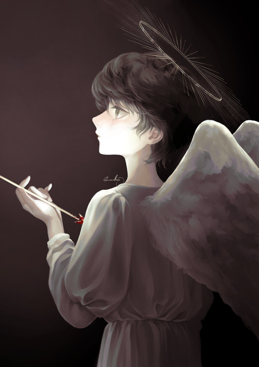 1other androgynous angel angel_wings arrow_(projectile) black_background black_eyes black_hair blood enahamaru expressionless feathered_wings halo highres holding holding_arrow looking_to_the_side original pale_skin profile robe short_hair upper_body white_robe white_wings wings