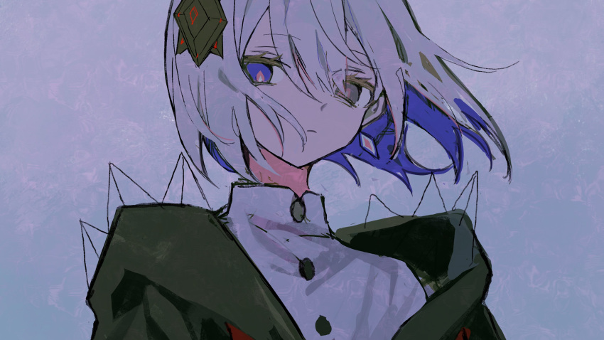 1girl blue_eyes blue_hair bright_pupils buttons cevio closed_mouth colored_inner_hair commentary_request expressionless floating_hair grey_background grey_hair hair_ornament half-closed_eyes highres hood hood_down hooded_jacket jacket kamitsubaki_studio light_frown looking_at_viewer multicolored_eyes multicolored_hair pink_eyes rime_(cevio) short_hair si_(wooupp) solo turtleneck upper_body white_pupils