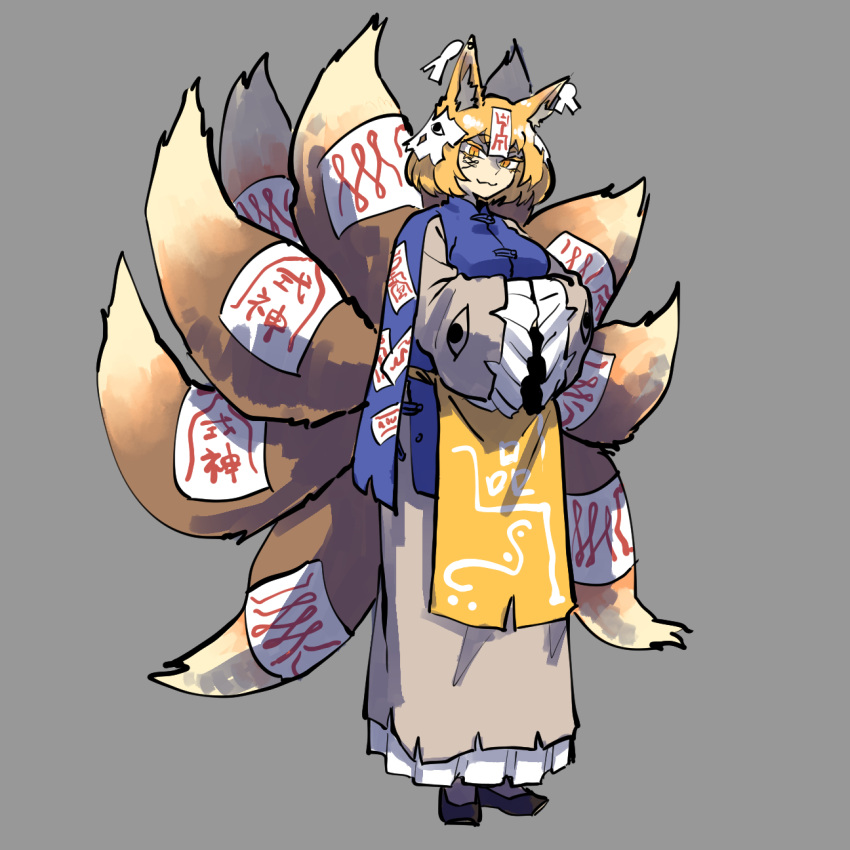 1girl :3 adapted_costume animal_ears black_footwear blonde_hair closed_mouth commentary english_commentary fox_ears fox_girl fox_tail full_body grey_background highres kaibootsu kitsune long_sleeves looking_at_viewer multiple_tails ofuda short_hair simple_background solo standing tabard tail touhou yakumo_ran yellow_eyes