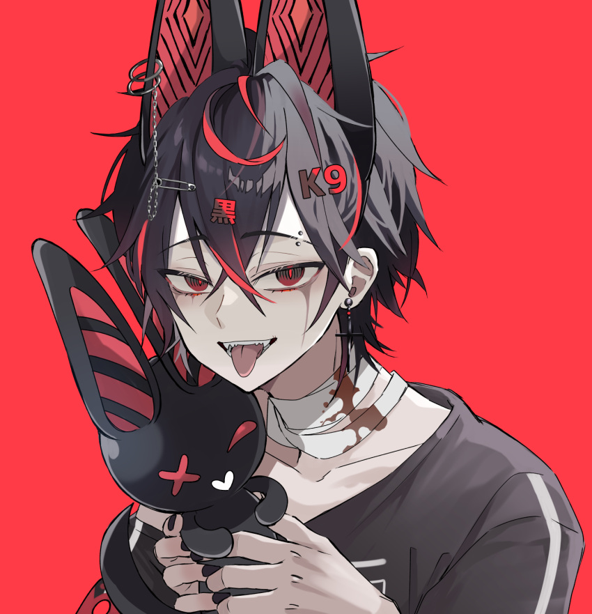 1boy animal_ears bandaged_neck bandages black_eyes black_hair black_nails black_shirt blood chain collarbone creature cross cross_earrings ear_piercing earrings eyebrow_piercing fangs gradient_eyes hair_between_eyes highres holding holding_creature jewelry kuro_kurenai letter_hair_ornament looking_at_viewer may_nakasaki multicolored_eyes multicolored_hair nail_polish open_mouth piercing red_background red_eyes red_pupils redhead ringed_eyes safety_pin shirt short_hair smile solo streaked_hair tongue tongue_out virtual_youtuber vshojo