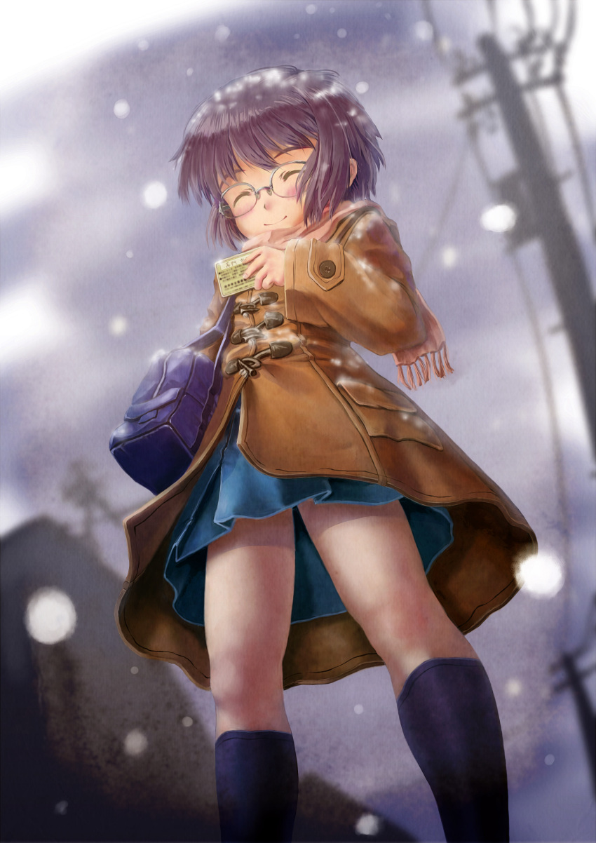 bag blush closed_eyes coat from_below glasses highres kakisuke kneehighs legs nagato_yuki purple_hair scarf short_hair smile snow solo suzumiya_haruhi_no_shoushitsu suzumiya_haruhi_no_yuuutsu winter