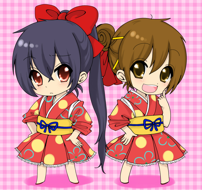 alternate_hairstyle black_hair brown_eyes brown_hair chibi dress hair_bun hands_on_hips highres hirasawa_yui japanese_clothes k-on! kimono long_hair multiple_girls nakano_azusa ponytail red_eyes short_hair short_kimono short_yukata yuchi_(pixiv) yukata