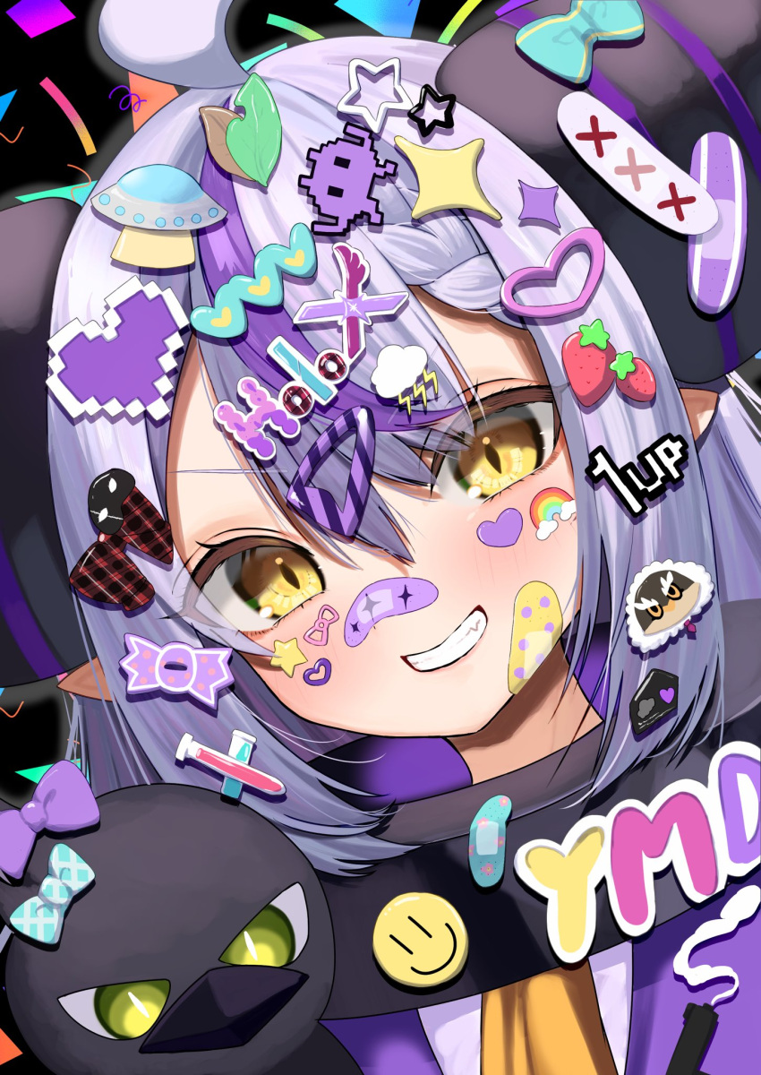 1girl ahoge ascot black_horns braid braided_bangs crow_(la+_darknesss) grey_hair hair_ornament highres hololive horns la+_darknesss la+_darknesss_(1st_costume) long_hair multicolored_hair pointy_ears purple_hair siranami_eight sticker sticker_on_face sticker_on_hair streaked_hair striped_horns virtual_youtuber yellow_ascot