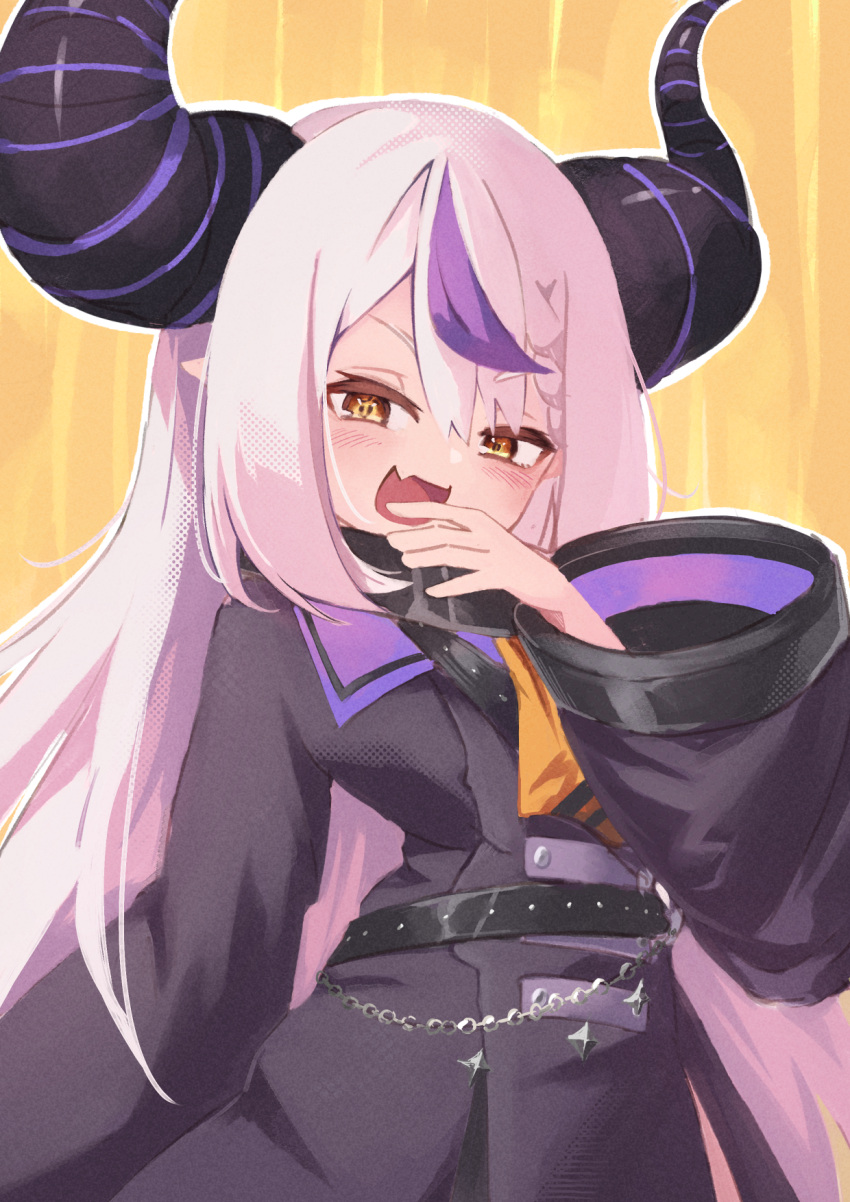 1girl ascot black_horns braid braided_bangs chain collar dokurokou fang grey_hair highres hololive horns la+_darknesss la+_darknesss_(1st_costume) long_hair metal_collar multicolored_hair pointy_ears purple_hair skin_fang sleeves_past_fingers sleeves_past_wrists streaked_hair striped_horns virtual_youtuber yellow_ascot