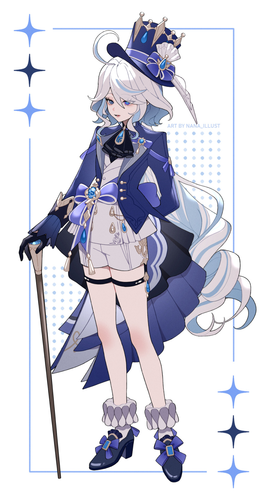 1girl ahoge arm_behind_back artist_name ascot black_ascot black_gloves blue_bow blue_brooch blue_eyes blue_hair blue_headwear blue_jacket bow full_body furina_(genshin_impact) genshin_impact gloves hair_between_eyes hat heterochromia highres jacket legs light_blue_hair long_hair lower_teeth_only multicolored_hair nana_illust open_clothes open_jacket open_mouth shorts sidelocks simple_background smile solo standing streaked_hair teeth top_hat two-tone_hair white_shorts