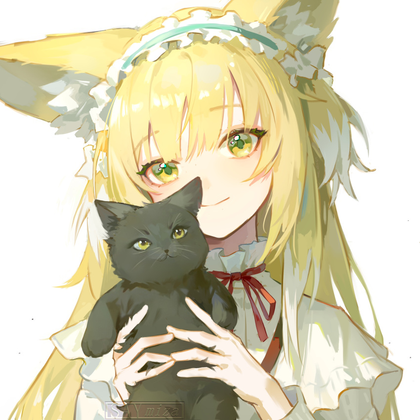 1girl absurdres animal animal_ear_fluff animal_ears arknights black_cat blonde_hair cat closed_mouth colored_tips fox_ears fox_girl frilled_hairband frills green_eyes green_hairband hairband highres holding holding_animal holding_cat looking_at_viewer multicolored_hair neck_ribbon red_ribbon ribbon saymiya shirt simple_background smile solo suzuran_(arknights) white_background white_hair white_shirt
