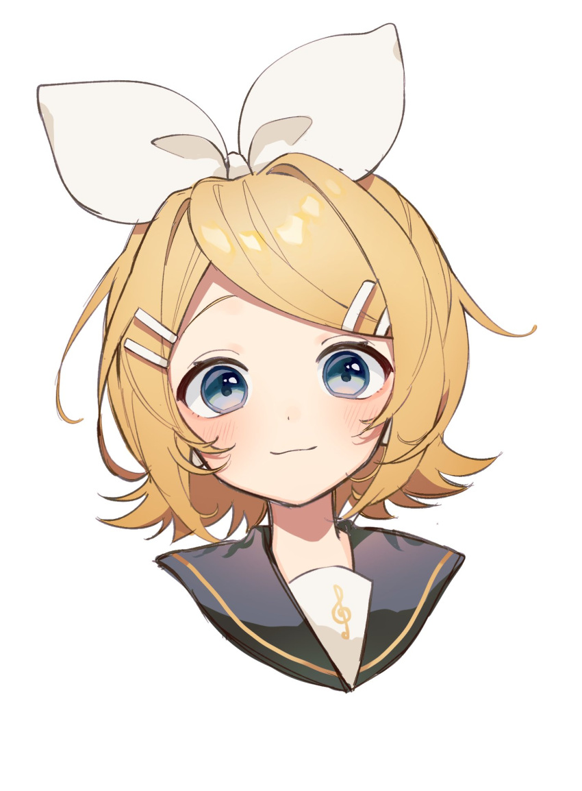 1girl :3 asymmetrical_bangs black_sailor_collar blonde_hair blue_eyes blush bow closed_mouth commentary cropped_torso dot_nose flipped_hair hair_bow hair_ornament hairclip headphones highres kagamine_rin light_smile looking_at_viewer medium_hair sailor_collar sazanami_(ripple1996) simple_background solo straight_hair swept_bangs treble_clef upper_body vocaloid white_background white_bow