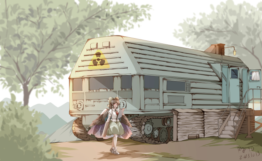 1girl absurdres arm_cannon bird_wings black_hair black_wings bow caterpillar_tracks chinese_commentary commentary_request dated green_skirt hair_bow highres long_hair outdoors pzgr.40 radiation_symbol red_eyes reiuji_utsuho signature skirt solo stairs tes-3 touhou tree vehicle_focus weapon wide_shot wings