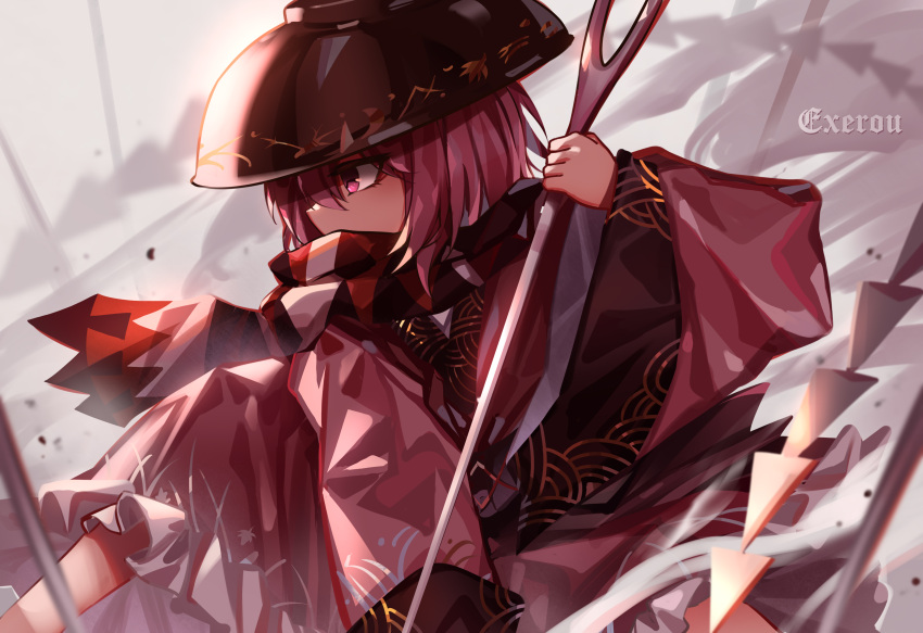 1girl absurdres black_headwear bowl bowl_hat commentary_request from_side grey_background hat highres japanese_clothes kimono needle_sword purple_hair red_kimono scarf short_hair signature solo sukuna_shinmyoumaru top-exerou touhou violet_eyes