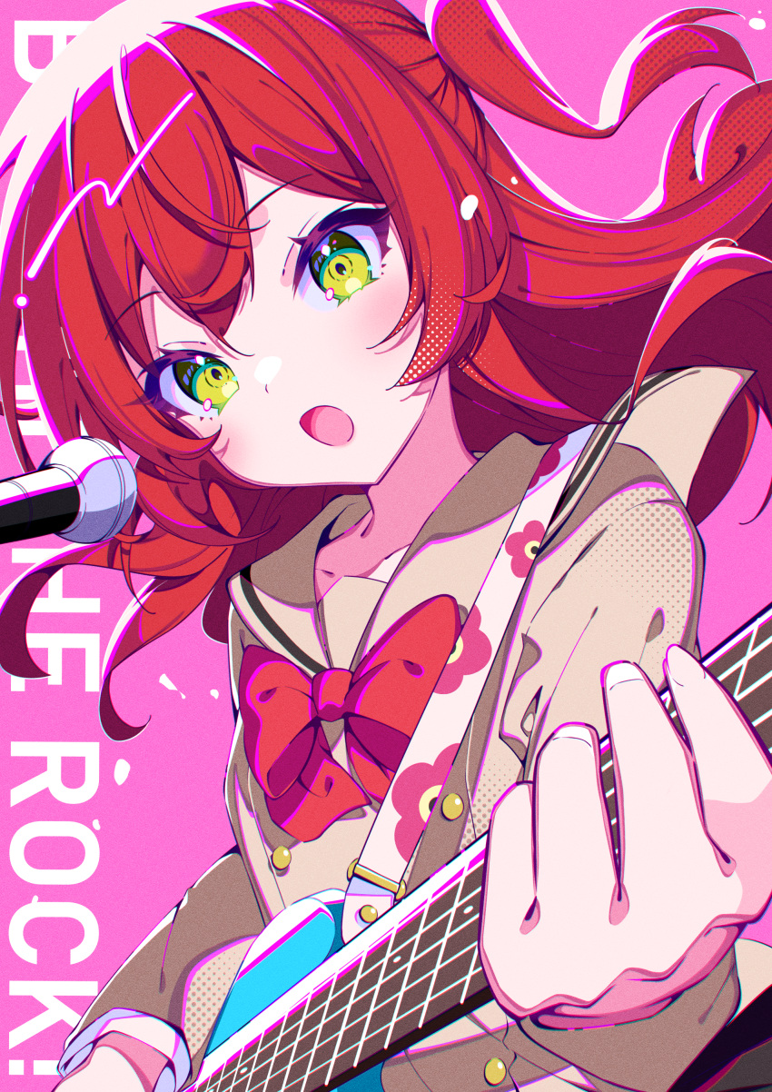 1girl absurdres bocchi_the_rock! bow bowtie brown_sailor_collar brown_shirt collarbone commentary_request copyright_name double-parted_bangs electric_guitar foreshortening gibson_les_paul green_eyes guitar hair_between_eyes highres instrument kita_ikuyo looking_ahead medium_hair microphone mixed-language_commentary music one_side_up open_mouth pink_background playing_instrument red_bow red_bowtie redhead sailor_collar school_uniform shirt shoulder_strap shuka_high_school_uniform simple_background solo tatejima_uri upper_body