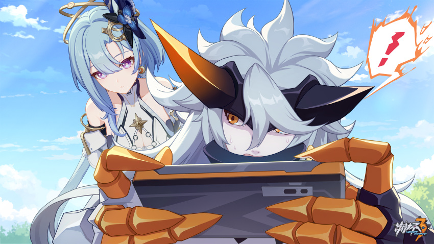 ! 2girls bare_shoulders blue_sky breasts character_request chinese_commentary cleavage_cutout clothing_cutout day earrings griseo griseo_(cosmic_expression) hair_between_eyes highres holding holding_phone honkai_(series) honkai_impact_3rd horns jewelry large_breasts logo long_hair multiple_girls official_art official_wallpaper outdoors phone sky twintails violet_eyes white_hair yellow_eyes