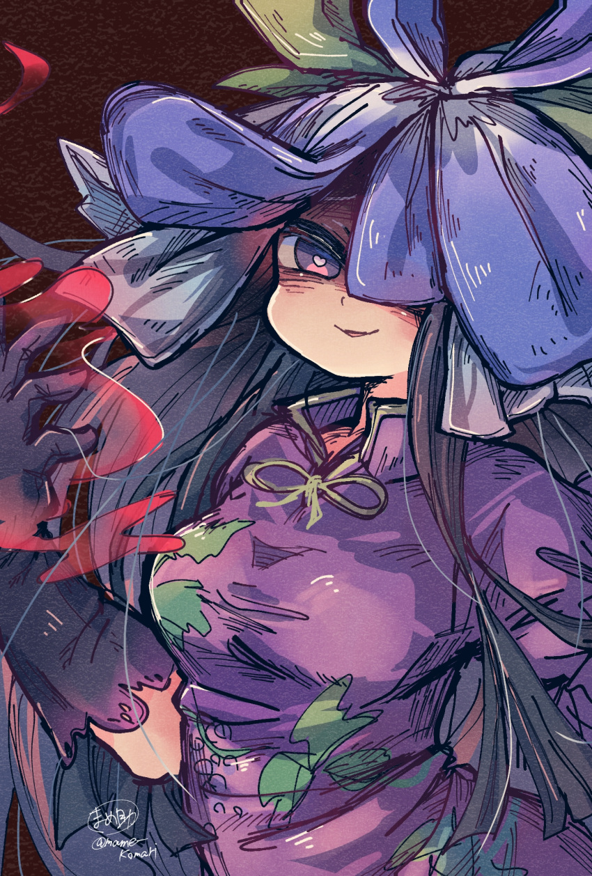 1girl artist_name black_gloves black_hair china_dress chinese_clothes dress flower flower_on_head gloves heart heart-shaped_pupils highres long_hair looking_at_viewer mame_komari open_mouth purple_dress purple_flower shaded_face short_sleeves signature smirk symbol-shaped_pupils touhou twitter_username upper_body violet_eyes yomotsu_hisami