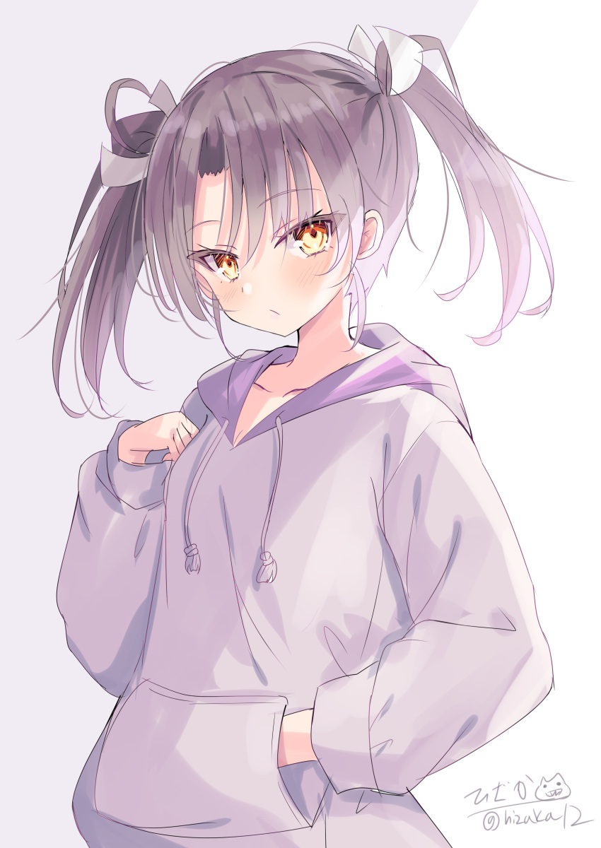 1girl absurdres alternate_costume artist_name grey_hair grey_sweater hand_in_pocket highres hizaka hood hooded_sweater kantai_collection long_hair looking_at_viewer one-hour_drawing_challenge red_eyes solo standing sweater twintails twitter_username upper_body zuikaku_(kancolle)