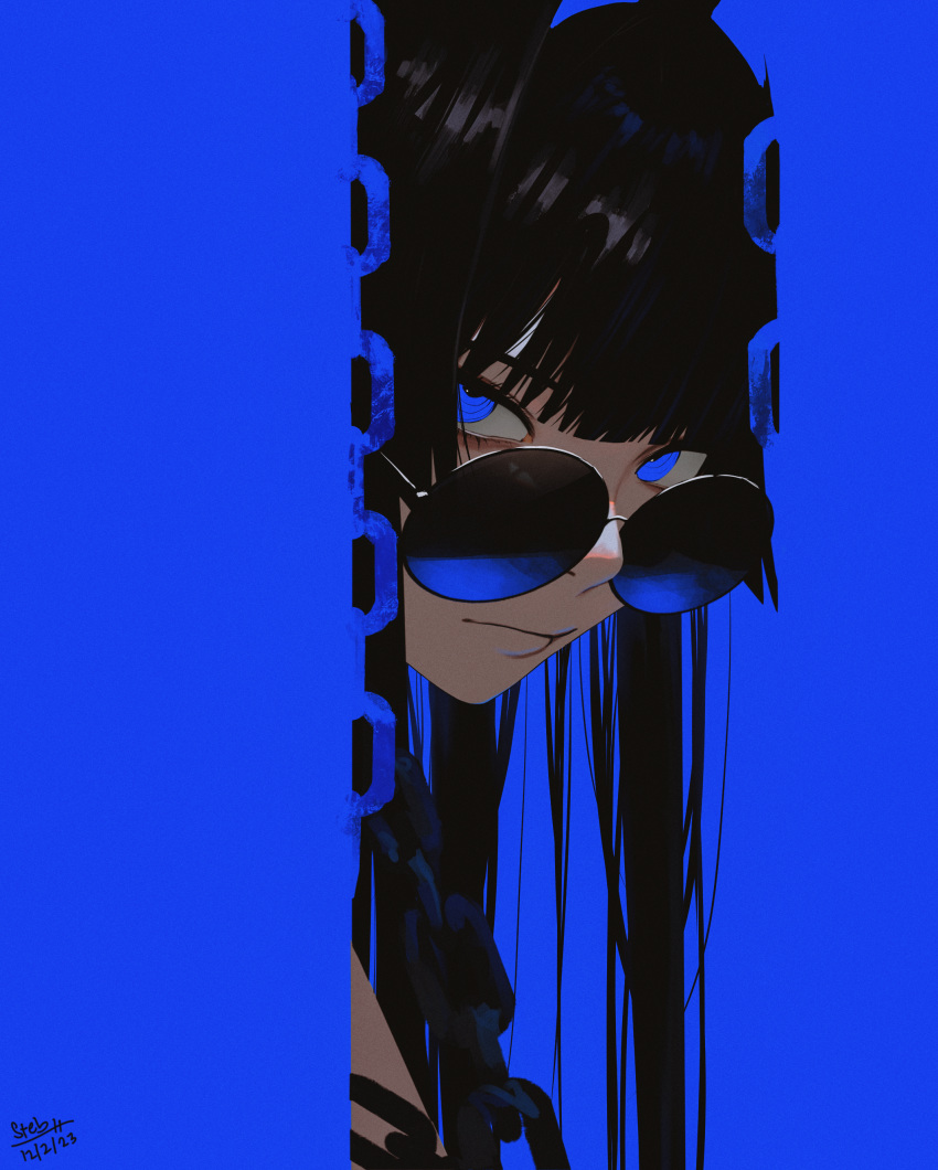 1girl absurdres black_hair blue_eyes chain closed_mouth expressionless highres hololive hololive_english looking_at_viewer ouro_kronii round_eyewear solo steb sunglasses virtual_youtuber