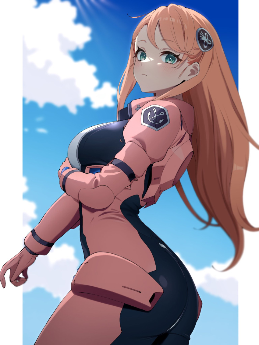 1girl aida_rayhunton ass blush bodysuit breasts campbell_xx closed_mouth clouds cloudy_sky from_side green_eyes gundam gundam_g_no_reconguista hair_ornament highres large_breasts long_hair looking_at_viewer looking_to_the_side orange_hair pilot_suit pink_hair simple_background sky solo swept_bangs