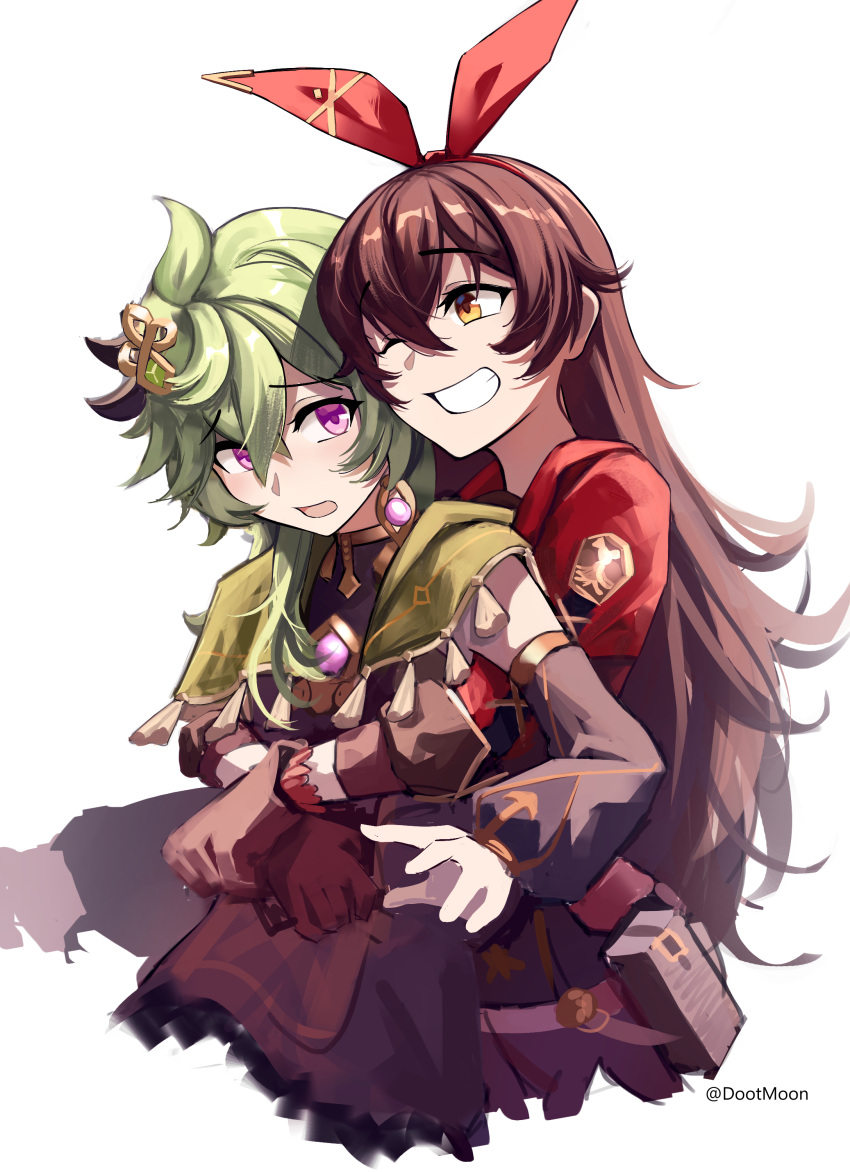 2girls ;d absurdres amber_(genshin_impact) bow bow_hairband brown_gloves collei_(genshin_impact) cropped_torso detached_sleeves dootmoon genshin_impact gloves green_hair grin hair_ornament hairband highres hug hug_from_behind jacket looking_at_another multiple_girls one_eye_closed red_hairband red_jacket simple_background smile tassel twitter_username upper_body violet_eyes white_background white_gloves yellow_eyes