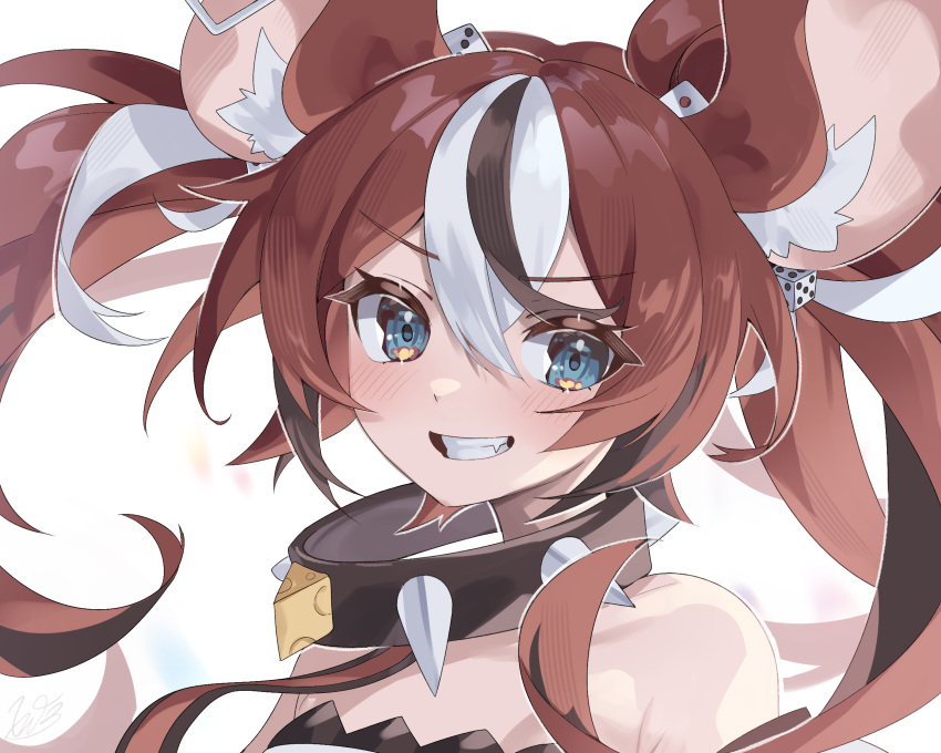 1girl animal_ears blue_eyes collar dice_hair_ornament fang grin hair_ornament hakos_baelz hakos_baelz_(1st_costume) highres hololive hololive_english mouse_ears multicolored_hair redhead smile spiked_collar spikes streaked_hair twintails virtual_youtuber xivi9