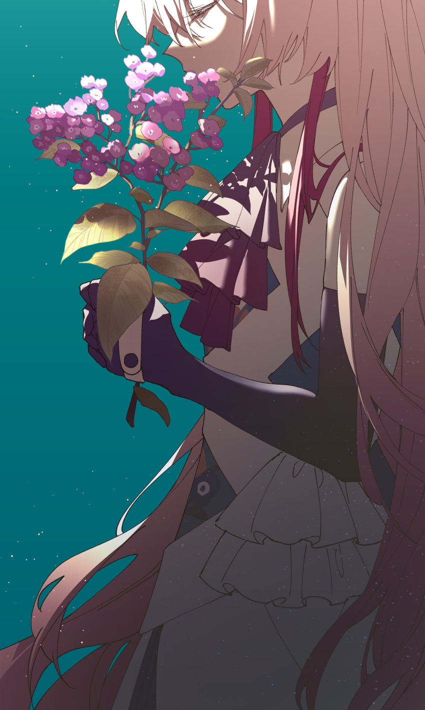1girl absurdres aqua_background ascot black_gloves chinese_commentary closed_eyes commentary_request dress elbow_gloves flower from_side gloves grey_hair heliotrope_(flower) highres holding holding_flower isekai_joucho kamitsubaki_studio leaf light_particles long_hair multicolored_hair profile purple_flower redhead sleeveless sleeveless_dress solo two-tone_hair upper_body virtual_youtuber walluka