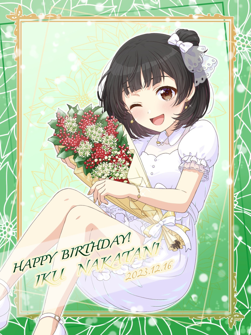 1girl black_hair bouquet bow bracelet brown_eyes character_name child commentary dated dress earrings flat_chest floral_print flower frilled_sleeves frills green_background hair_bow happy_birthday highres holding holding_bouquet idolmaster idolmaster_million_live! jewelry legs light_blush looking_at_viewer nakatani_iku necklace one_eye_closed open_mouth puffy_short_sleeves puffy_sleeves shiro_(ongrokm) short_hair short_sleeves sitting smile solo white_bow white_dress white_footwear