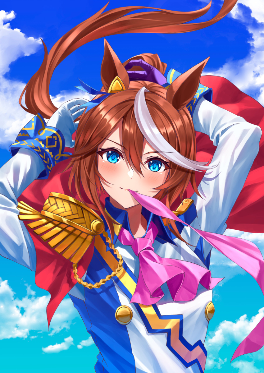 1girl absurdres adjusting_hair animal_ears arms_up ascot asymmetrical_gloves black_gloves blue_eyes blue_jacket blue_sky blush brown_hair buttons cape chakuma_(yiyh1468) clouds cloudy_sky commentary_request double-breasted ear_ornament epaulettes gloves hair_between_eyes highres horse_ears horse_girl jacket long_hair long_sleeves looking_at_viewer mismatched_gloves mouth_hold multicolored_clothes multicolored_hair multicolored_jacket outdoors pink_ascot ponytail red_cape single_epaulette sky smile solo streaked_hair tokai_teio_(umamusume) two-tone_jacket umamusume upper_body white_gloves white_hair white_jacket
