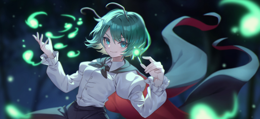 1girl antennae black_cape black_pants buttons cape closed_mouth frilled_sleeves frills green_eyes green_hair hands_up juliet_sleeves long_sleeves non-web_source official_art pants puffy_sleeves red_cape second-party_source shirt short_hair smile solo touhou touhou_gensou_eclipse two-sided_cape two-sided_fabric u_u_zan upper_body white_shirt wriggle_nightbug