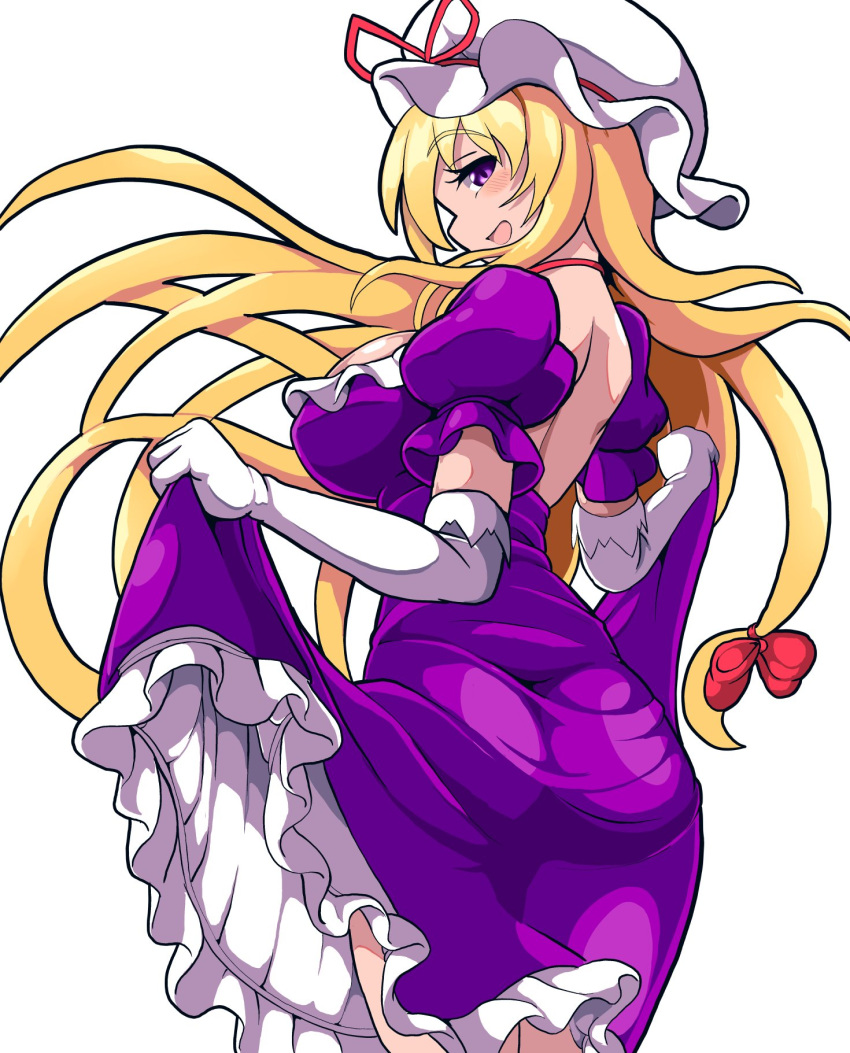 1girl ass backless_dress backless_outfit blonde_hair breasts clothes_lift dress dress_lift elbow_gloves from_behind gloves highres long_hair looking_at_viewer looking_back nioti purple_dress solo touhou very_long_hair violet_eyes white_background white_gloves white_headwear yakumo_yukari