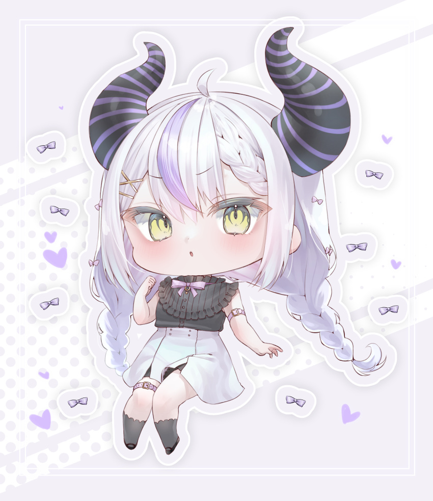 1girl absurdres ahoge black_shirt blush bow braid chibi commentary_request demon_girl demon_horns grey_background grey_hair hair_between_eyes hair_bow hair_ornament hairclip hand_up heart highres hololive horns la+_darknesss long_hair looking_at_viewer low_twin_braids multicolored_hair omotikaeri open_mouth pink_bow polka_dot polka_dot_background purple_bow purple_hair shirt side_braid simple_background skirt sleeveless sleeveless_shirt solo streaked_hair twin_braids virtual_youtuber white_skirt x_hair_ornament yellow_eyes