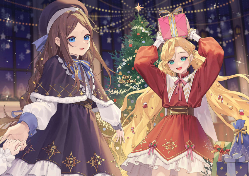 2girls arms_up beret blonde_hair blue_cape blue_dress blue_eyes blue_headwear blush braid brown_hair candy candy_cane cape capelet christmas christmas_stocking christmas_tree commentary cowboy_shot dress food fur-trimmed_capelet fur_trim garland_(decoration) gift gold green_eyes hair_ornament hat head_tilt holding holding_gift indoors long_hair long_sleeves looking_at_viewer multiple_girls open_mouth original red_eyes sidelocks smile snow star_(symbol) symbol-only_commentary very_long_hair wavy_hair wenz window