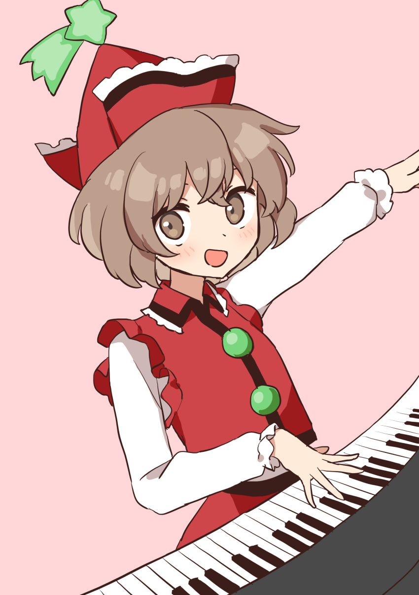 144udy :d absurdres blush brown_eyes brown_hair buttons hat highres instrument keyboard_(instrument) long_sleeves lyrica_prismriver music pink_background playing_instrument red_headwear red_skirt red_vest shirt shooting_star_hat_ornament short_hair simple_background skirt skirt_set smile touhou vest white_shirt