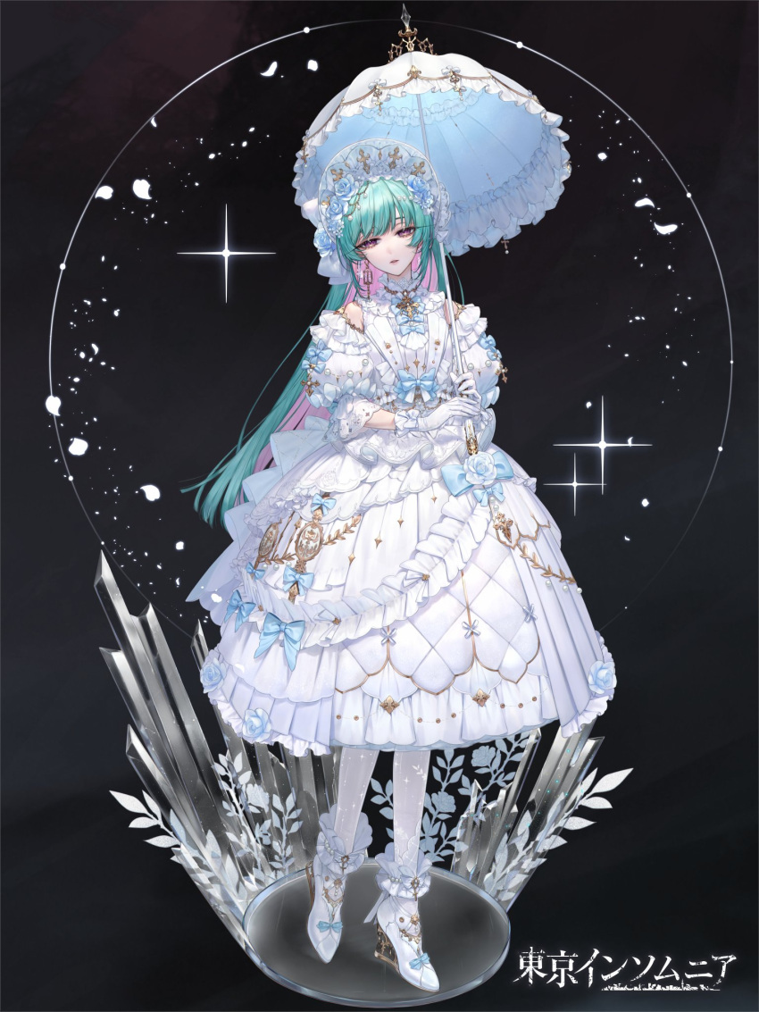 1girl alpaca_connect ankle_cuffs aqua_eyes bare_shoulders black_background blue_bow blue_bowtie blue_flower blue_rose blunt_bangs bonnet bow bowtie cage_earrings colored_inner_hair copyright_name crystal detached_sleeves dress dress_bow dress_flower earrings expressionless flower frilled_dress frills full_body gem glove_bow gloves gold_trim hair_flower hair_ornament highres holding holding_umbrella jewelry leaf lolita_fashion long_hair looking_at_viewer medium_dress multicolored_hair oriti4 pantyhose parasol parted_lips pearl_(gemstone) pink_hair puffy_sleeves rose sidelocks single_earring sleeveless sleeveless_dress sleeves_past_elbows solo sparkle standing straight-on umbrella violet_eyes wedge_heels white_bow white_dress white_footwear white_gloves white_headwear white_pantyhose white_umbrella