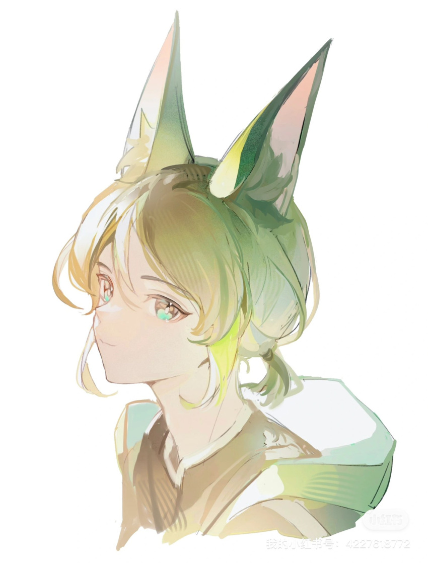 1boy alternate_hairstyle animal_ear_fluff animal_ears aqua_eyes black_hair black_hoodie black_shirt chinese_commentary closed_mouth commentary_request fox_boy fox_ears genshin_impact green_hair hair_between_eyes hair_ornament highres hood hoodie looking_at_viewer male_focus miliya multicolored_hair open_clothes open_hoodie ponytail shirt short_hair short_ponytail short_sleeves sidelocks simple_background smile solo tighnari_(genshin_impact) two-tone_hair white_background