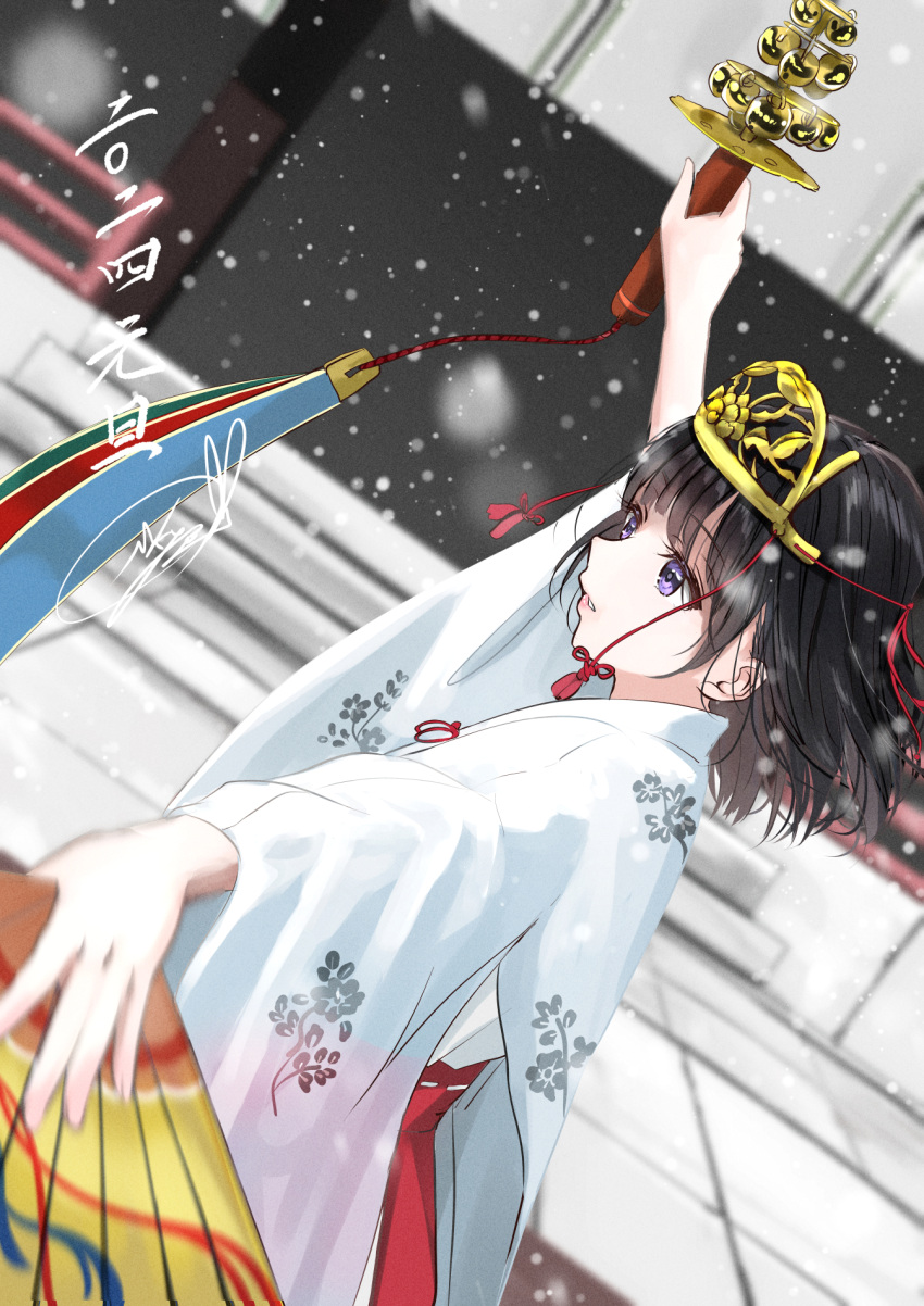 1girl black_hair blue_eyes dutch_angle from_side happy_new_year highres japanese_clothes kimono miko new_year original short_hair snowing solo soragane_(banisinngurei) white_kimono