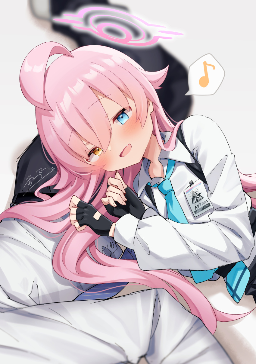 1girl absurdres ahoge black_gloves blue_archive blue_necktie blush collared_shirt eighth_note fingerless_gloves gloves hair_between_eyes halo highres hoshino_(blue_archive) long_hair long_sleeves looking_at_viewer musical_note necktie open_mouth otowa_(otoha4634) pink_hair pink_halo shirt smile solo spoken_musical_note white_background yellow_eyes