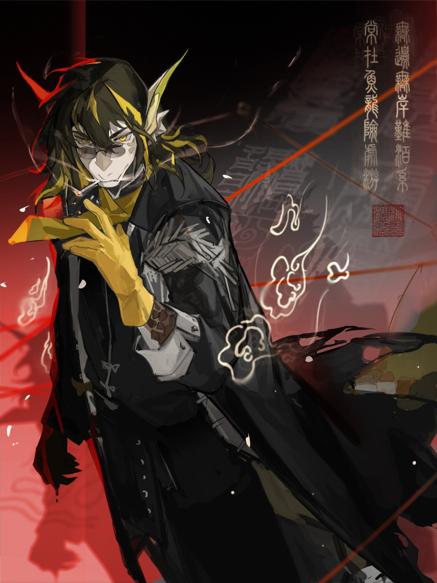 1boy arknights black_coat black_shirt chinese_commentary chinese_text cigarette coat commentary_request dragon_boy dragon_ears fins fish_tail furry furry_male gloves highres lee_(arknights) looking_at_viewer male_focus multicolored_hair round_eyewear shirt smoking somnolence_(hranxy) tail translation_request yellow_eyes yellow_gloves