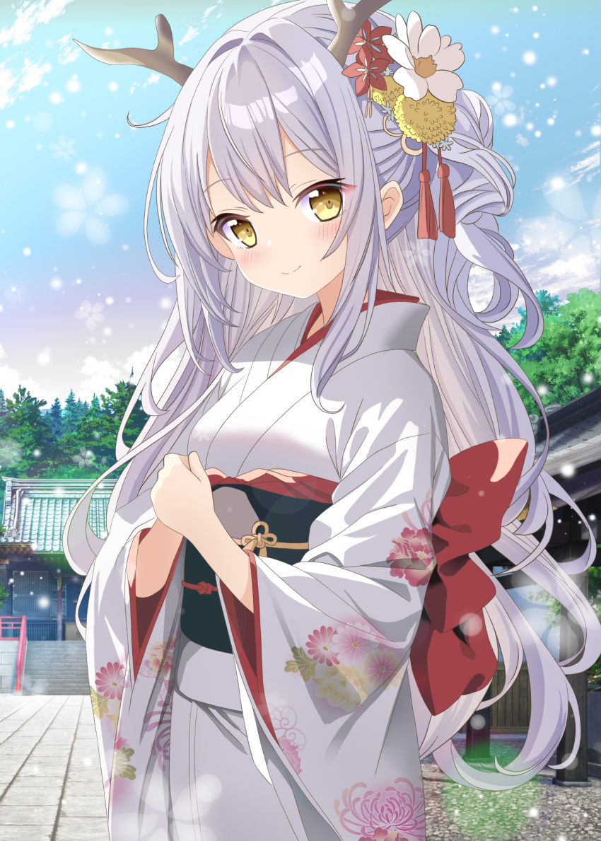 1girl antlers aruka_(alka_p1) blue_sky blush building closed_mouth clouds commentary_request day floral_print flower grey_hair hair_flower hair_ornament highres japanese_clothes kimono long_hair long_sleeves looking_at_viewer obi original outdoors own_hands_together print_kimono railing red_flower sash sky smile solo stairs stone_stairs very_long_hair white_flower white_kimono wide_sleeves yellow_eyes yellow_flower