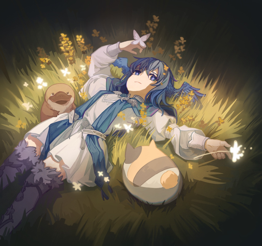 1girl bird_legs blue_eyes blue_feathers blue_hair blue_scarf bug butterfly butterfly_on_hand closed_mouth collar dim_lighting dress fat_cat_(ff14) feathers feet_out_of_frame final_fantasy final_fantasy_xiv flower glowing_flower hair_between_eyes head_wings highres holding holding_flower looking_at_viewer lying meteion night on_back on_grass outdoors platypus pleated_dress scarf solo_focus user_891095214 white_collar white_dress wings