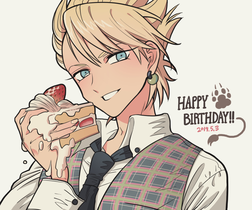 1boy black_necktie blonde_hair cake cake_slice collared_shirt dated dramatical_murder earrings food fruit hand_up happy_birthday highres holding holding_food jewelry long_sleeves looking_at_viewer male_focus meremero necktie open_mouth plaid plaid_vest shirt simple_background smile solo spiky_hair strawberry tan upper_body vest virus_(dramatical_murder) white_background white_shirt