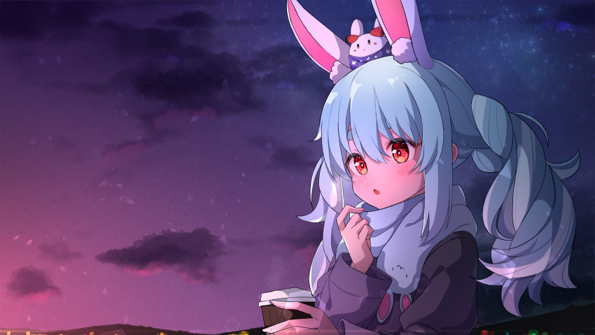 1girl ame. animal_ear_fluff animal_ears black_jacket blue_hair blush clouds coffee_cup commentary_request cup disposable_cup don-chan_(usada_pekora) hair_between_eyes hand_up highres holding holding_cup hololive jacket long_sleeves multicolored_hair night night_sky on_head outdoors parted_lips pekomon_(usada_pekora) rabbit-shaped_pupils rabbit_ears red_eyes scarf short_eyebrows sky symbol-shaped_pupils thick_eyebrows twintails two-tone_hair upper_body usada_pekora virtual_youtuber white_hair white_scarf
