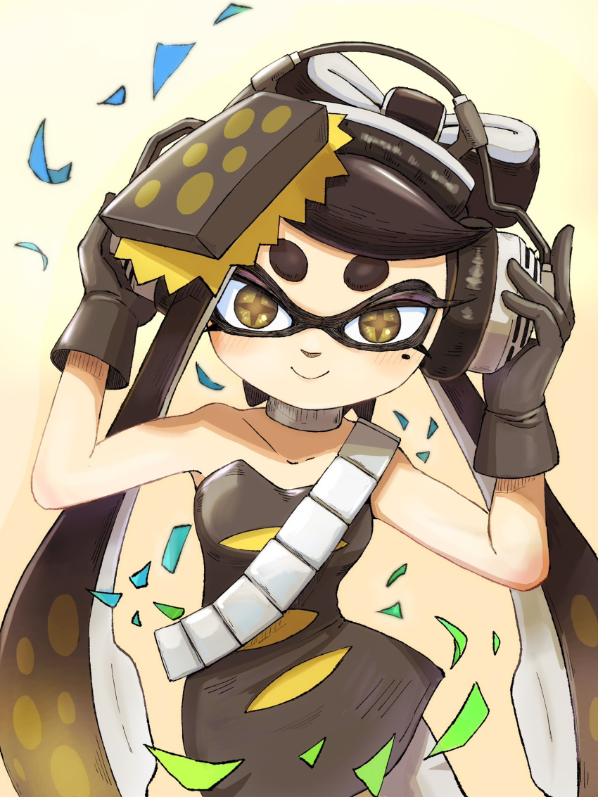 1girl bare_shoulders black_dress black_gloves black_hair blonde_hair bow-shaped_hair callie_(splatoon) closed_mouth collarbone commentary_request dress food food_on_head gloves gradient_background gradient_hair headphones highres long_hair looking_at_viewer mole mole_under_eye multicolored_hair object_on_head pointy_ears smile solo splatoon_(series) splatoon_1 star-shaped_pupils star_(symbol) strapless strapless_dress sushi symbol-shaped_pupils tara_sli tentacle_hair thick_eyebrows twintails two-tone_hair white_background yellow_eyes