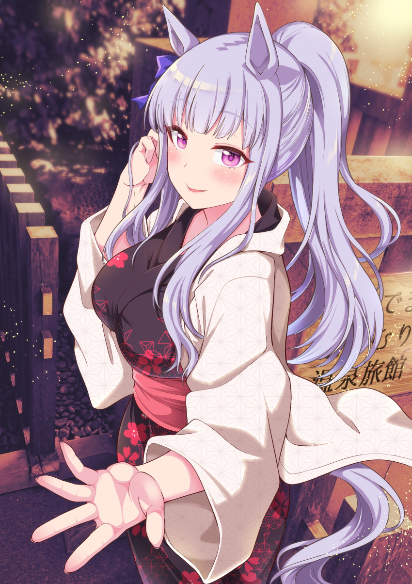 1girl absurdres animal_ears black_kimono blunt_bangs blush breasts ear_ribbon fence floral_print gold_ship_(umamusume) grey_hair hand_on_own_face high_ponytail highres horse_ears horse_girl horse_tail japanese_clothes kimono large_breasts long_hair long_sleeves looking_at_viewer omega.ep onsen open_mouth ponytail print_kimono smile solo tail umamusume violet_eyes wooden_fence yukata