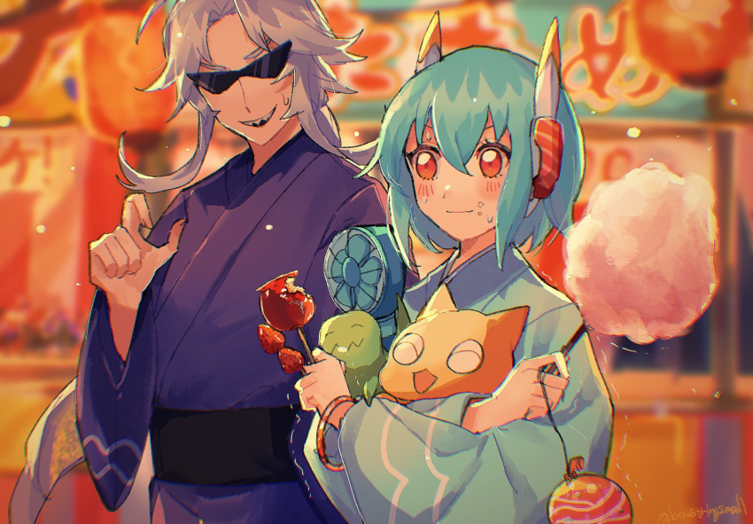 1boy 1girl alternate_costume blue_hair candy commentary_request food food_on_face highres holding holding_candy holding_food inkamuko japanese_clothes kura_sushi long_hair oito_(bowstringsmall) outdoors red_eyes short_hair sun upper_body waruiman