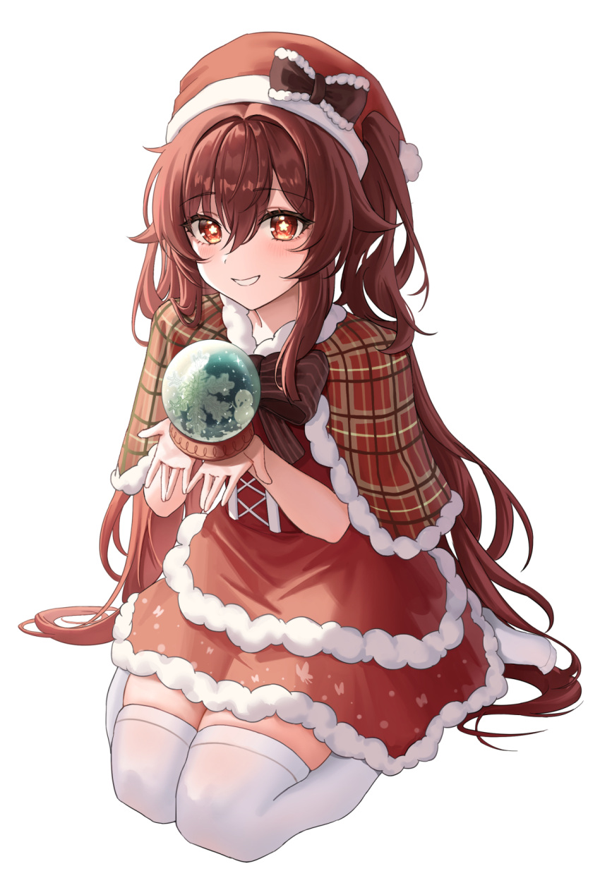 1girl alternate_costume bow brown_bow brown_hair dress flower-shaped_pupils full_body genshin_impact grin hair_between_eyes hat hat_bow highres hu_tao_(genshin_impact) kneeling long_hair looking_at_viewer parted_lips red_dress red_eyes santa_costume santa_hat sicle sidelocks simple_background smile solo striped_capelet symbol-shaped_pupils thigh-highs white_background white_thighhighs