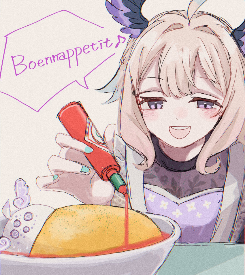 1girl ahoge aloupeep_(enna_alouette) aqua_nails blonde_hair blush commentary english_text enna_alouette food head_wings highres hot_sauce momo_(mmym_3) multicolored_hair musical_note nijisanji nijisanji_en omelet omurice open_mouth pouring pouring_onto_another smile speech_bubble spoken_musical_note sweat symbol-only_commentary tabasco two-tone_hair violet_eyes wings