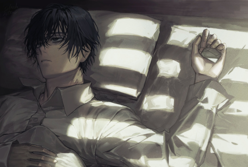 1boy bed bed_sheet black_eyes black_hair limbus_company long_sleeves looking_to_the_side lying male_focus on_back pajamas parted_lips pillow project_moon satome_setsuko solo sunlight under_covers white_pajamas yi_sang_(project_moon)