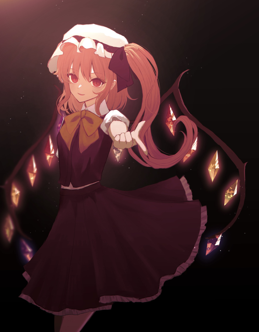 1girl absurdres ascot bat_wings black_background blonde_hair cowboy_shot crystal flandre_scarlet hat highres knlvv looking_at_viewer mob_cap open_mouth red_eyes side_ponytail simple_background solo touhou white_headwear wings yellow_ascot