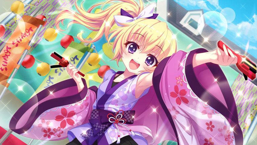 1girl :d arm_up armpits banner blonde_hair blue_sky bow breasts clouds day dot_nose dutch_angle film_grain floral_print game_cg hasegawa_mii high_side_ponytail holding house izumi_tsubasu japanese_clothes kimono lantern lens_flare looking_at_viewer medium_hair naruko_(instrument) non-web_source official_art open_mouth outdoors paper_lantern print_kimono purple_bow purple_kimono re:stage! sky sleeveless sleeveless_kimono small_breasts smile solo sparkle sparkling_eyes teeth upper_teeth_only violet_eyes white_bow