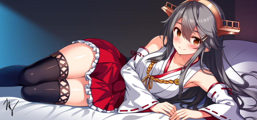 1girl armpits bare_shoulders black_hair black_thighhighs breasts brown_eyes detached_sleeves frilled_skirt frills hair_ornament hairband hairclip haruna_(kancolle) haruna_kai_ni_(kancolle) headgear highres japanese_clothes kantai_collection large_breasts long_hair looking_at_viewer lying nontraditional_miko on_bed on_side red_skirt ribbon-trimmed_sleeves ribbon_trim skirt smile solo takuma_(takumo7121) thigh-highs